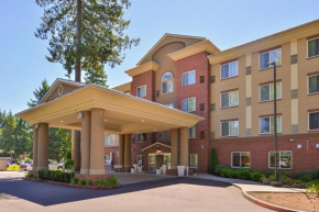 Holiday Inn Express Hotel & Suites Lacey, an IHG Hotel  Лейси